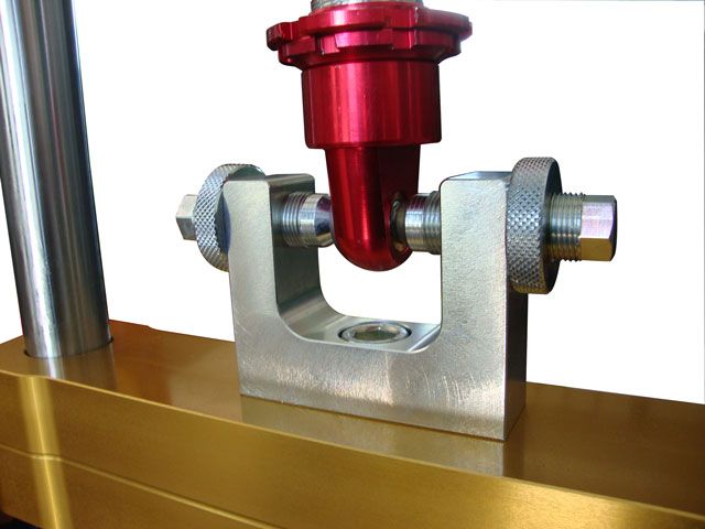 Dettagli dei banchi prova per vari tipi di ammortizzatori 4